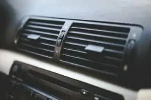 car-791346 1280 מעכרות מיזוג לרכב - פתחי אוורור